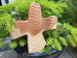 J-24 | ohne Namen | Redwood (mit Haken) | 26/24/3 cm